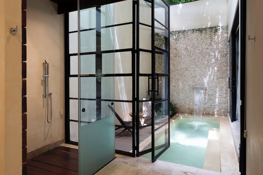 Adoro Hotel Boutique