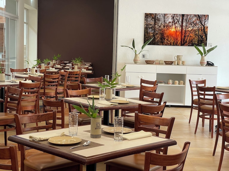 Anuies Business Hotel