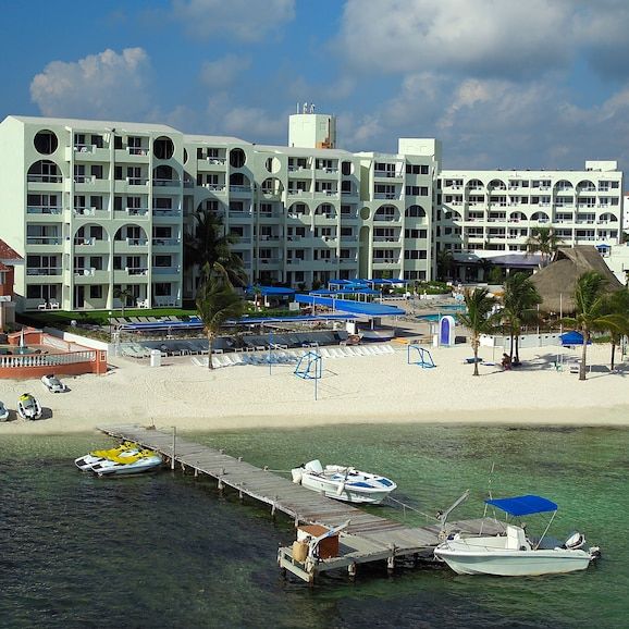 Aquamarina Beach Hotel