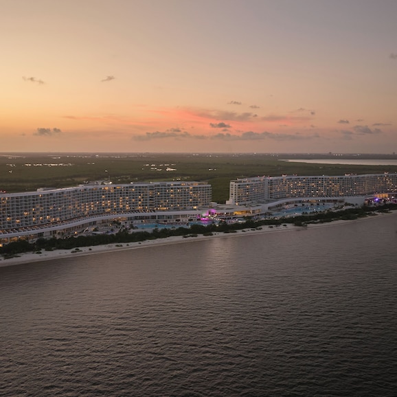 AVA Resort Cancun