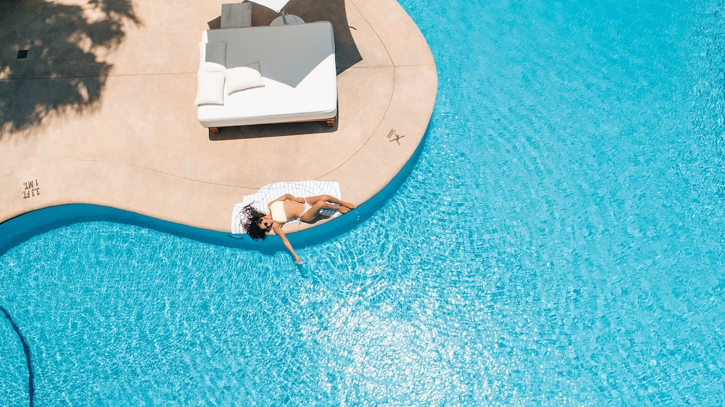 Bahía Hotel & Beach House