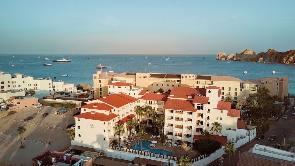 Bahía Hotel & Beach House