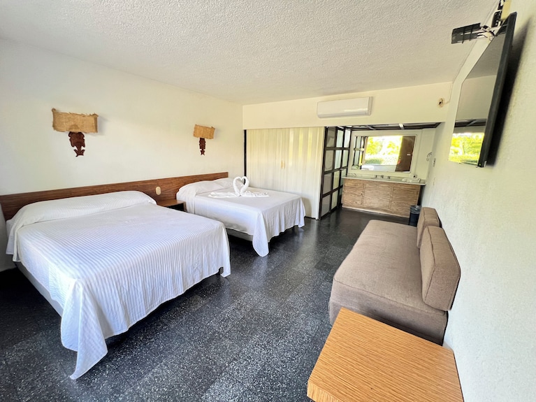 Bali Hai Hotel Acapulco