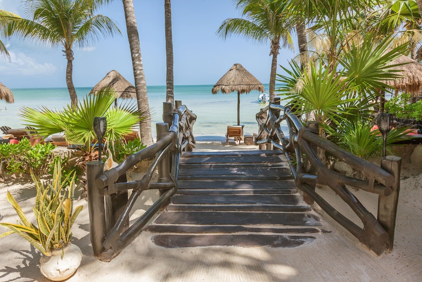 Beachfront Hotel La Palapa Adults Only