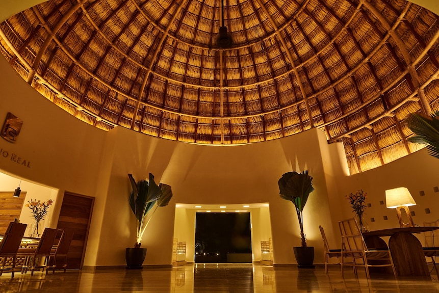 Camino Real Zaashila Huatulco
