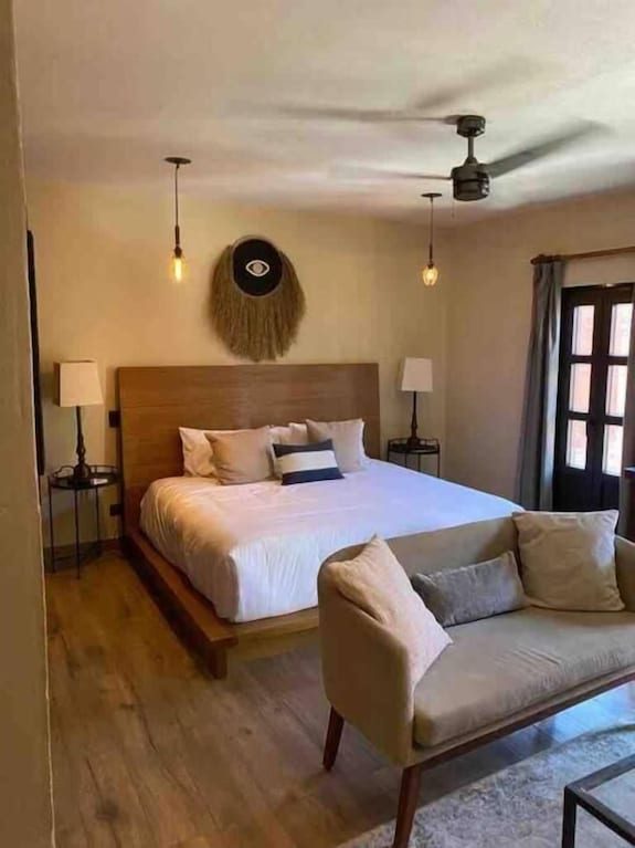 Casa Mia Suites
