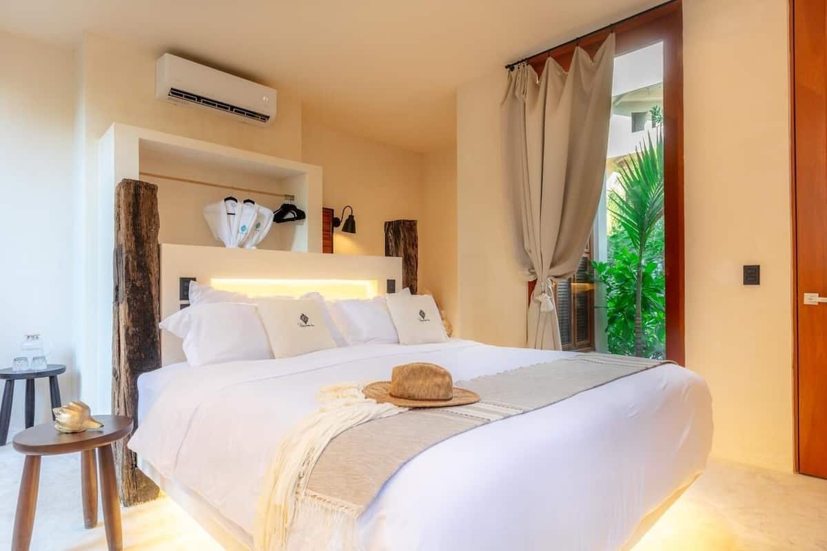 Casa Punta Coco & Beach Club