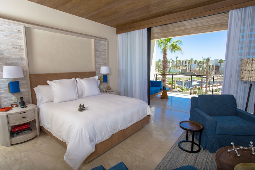 Chileno Bay Resort & Residences, Auberge