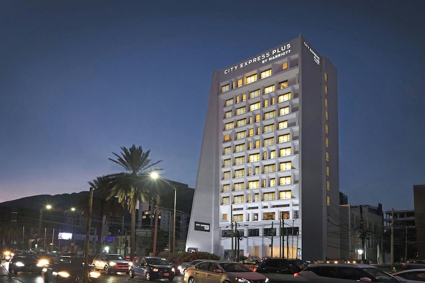City Express Plus by Marriott Monterrey Galerias