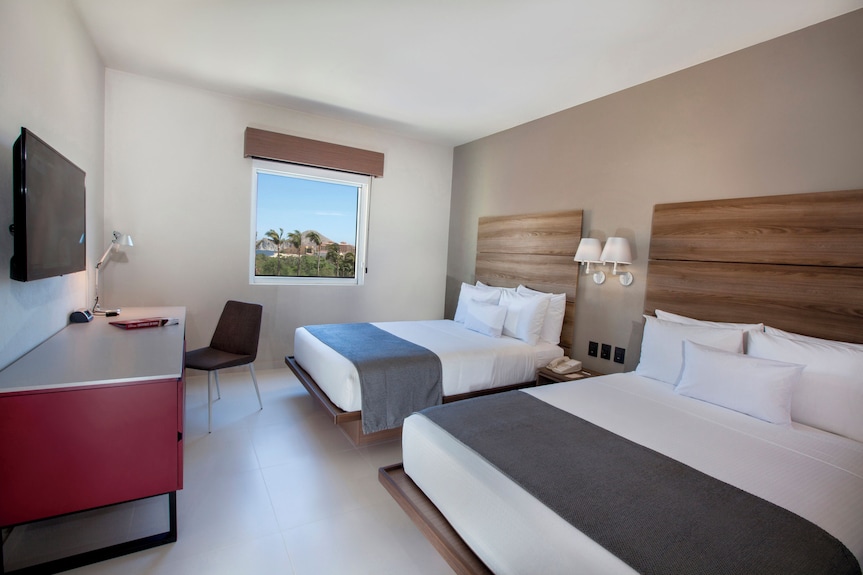 City Express by Marriott Cabo San Lucas