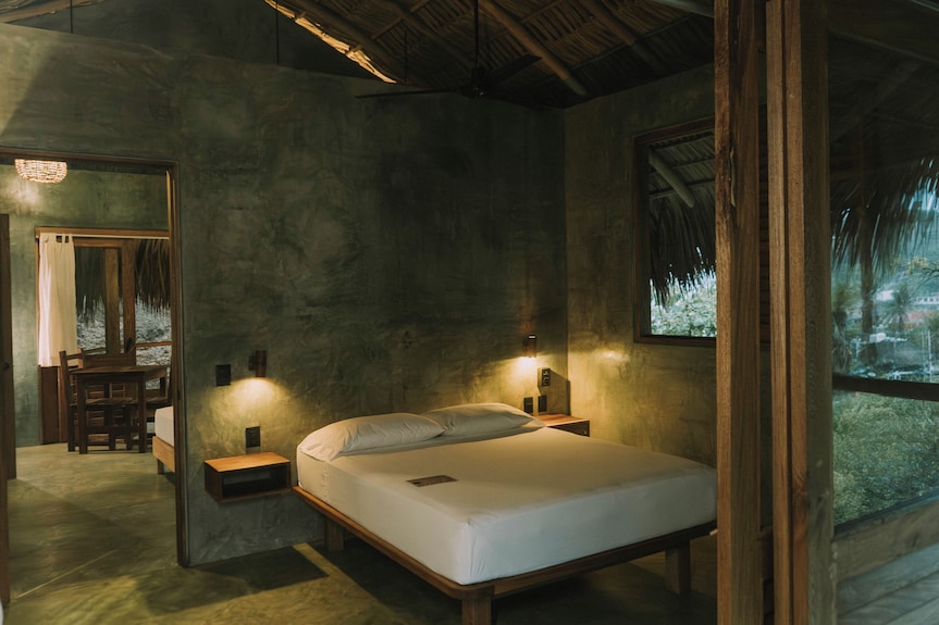 Cocos Hotel