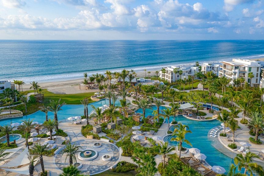 Conrad Punta de Mita