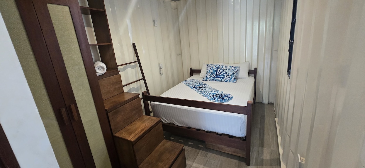 Containers Bacalar