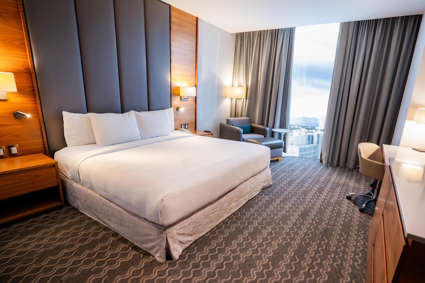 DoubleTree by Hilton Mexico City Santa Fe