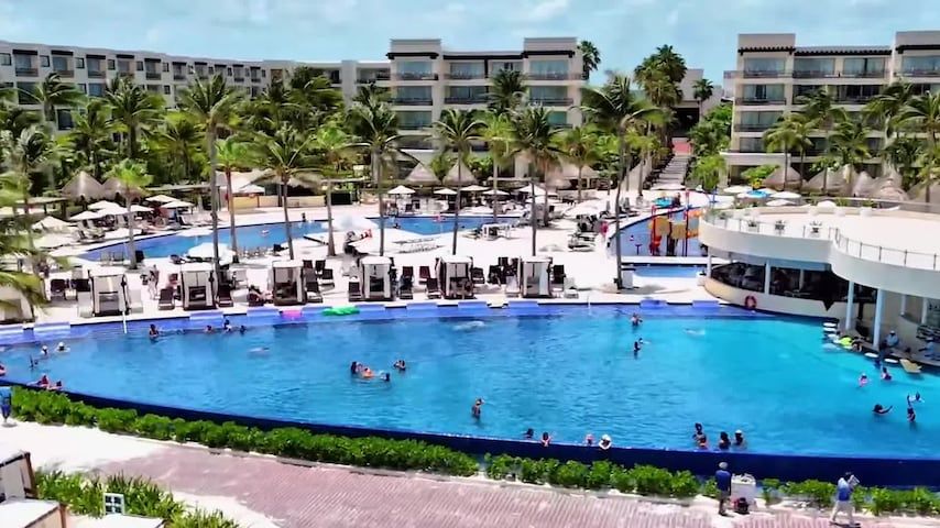 Dreams Riviera Cancun Resort & Spa - All Inclusive