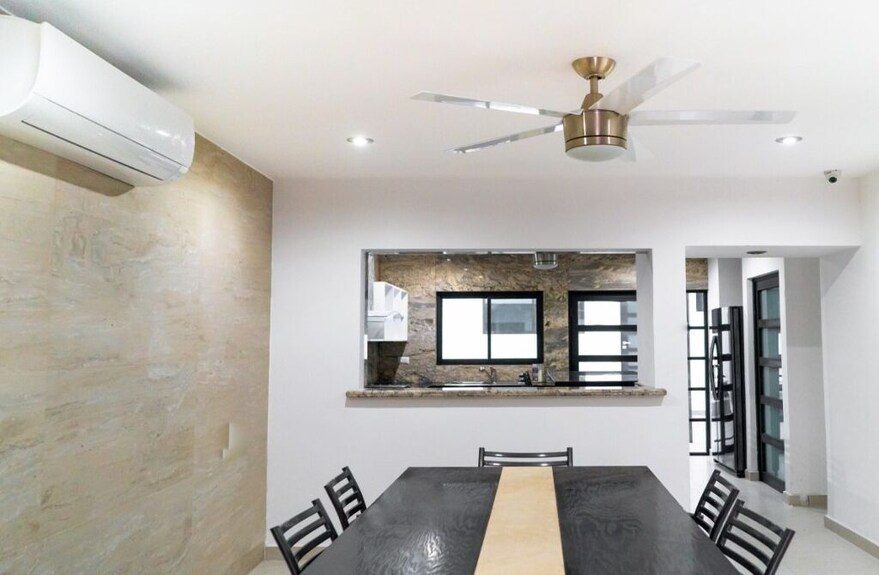 Econosuites Fundidora