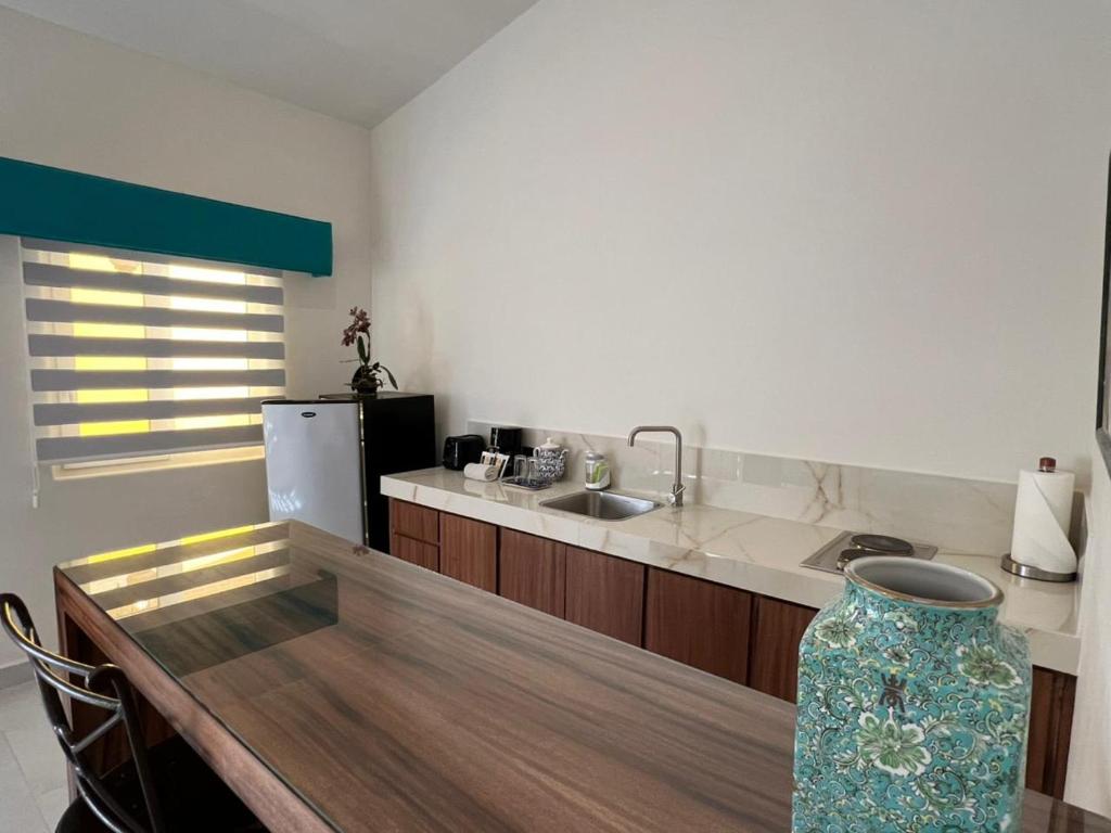 El Encanto Inn & Suites