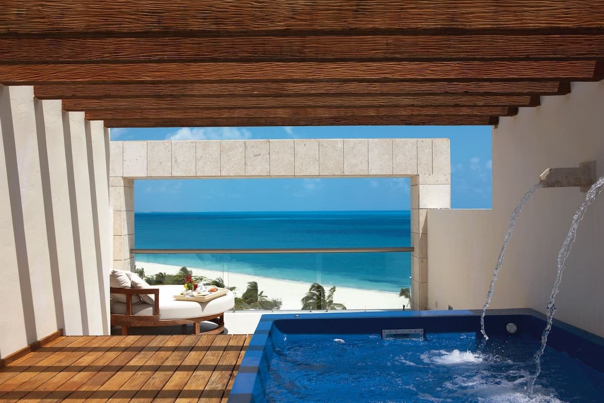 Excellence Playa Mujeres