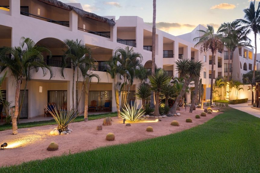 Grand Decameron Los Cabos
