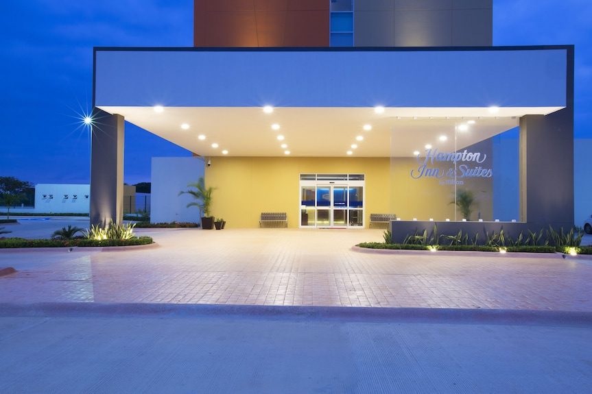 Hampton Inn & Suites by Hilton Paraiso