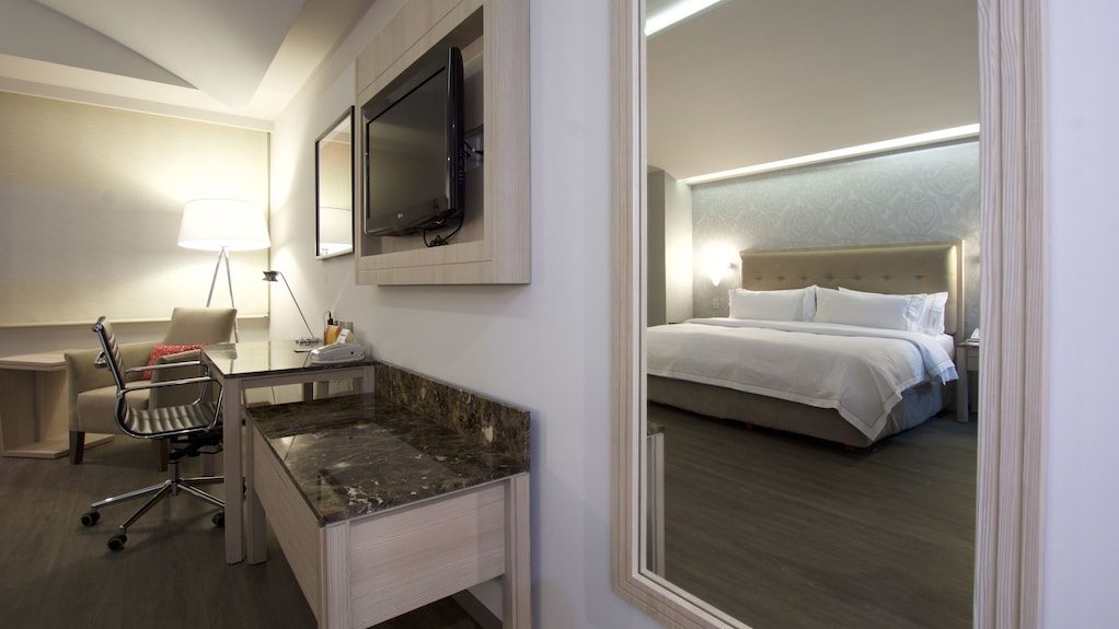 Holiday Inn Express México Toreo by IHG