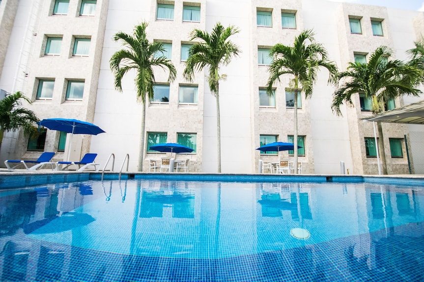 Holiday Inn Express Paraiso Dos Bocas by IHG