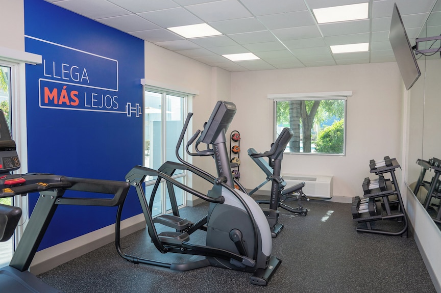 Holiday Inn Express & Suites Monterrey Aeropuerto by IHG