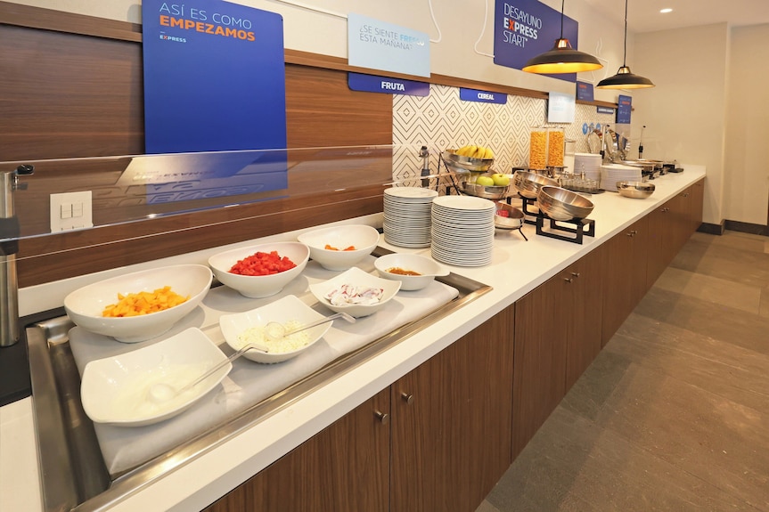 Holiday Inn Express & Suites Monterrey Sendero