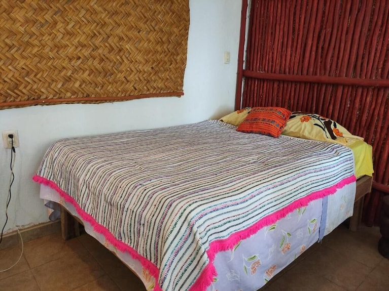 Hostal & Camping El Árbol de la Vida