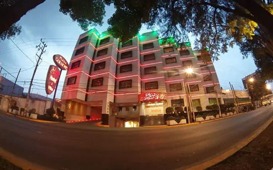 Hot Plaza Camarones - Adults Only