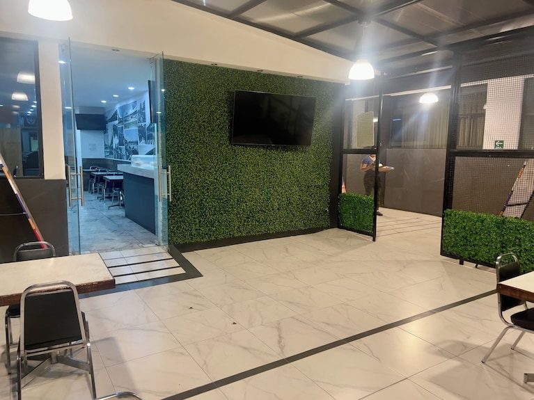 Hotel Aquario CDMX - Central del Norte