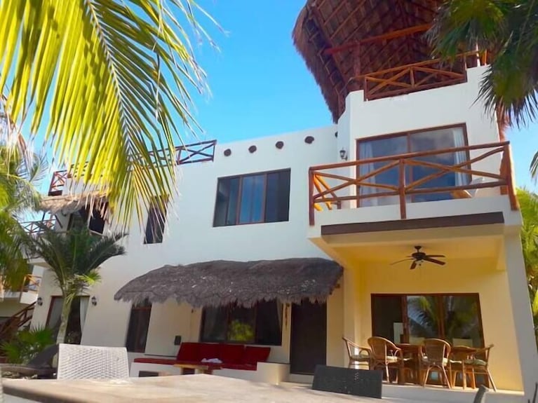 Hotel Boutique La Puerta Azul Beachfront