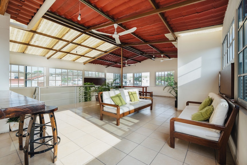 HOTEL CASA PALMARES