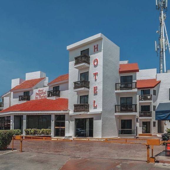 Hotel Imperial las Perlas