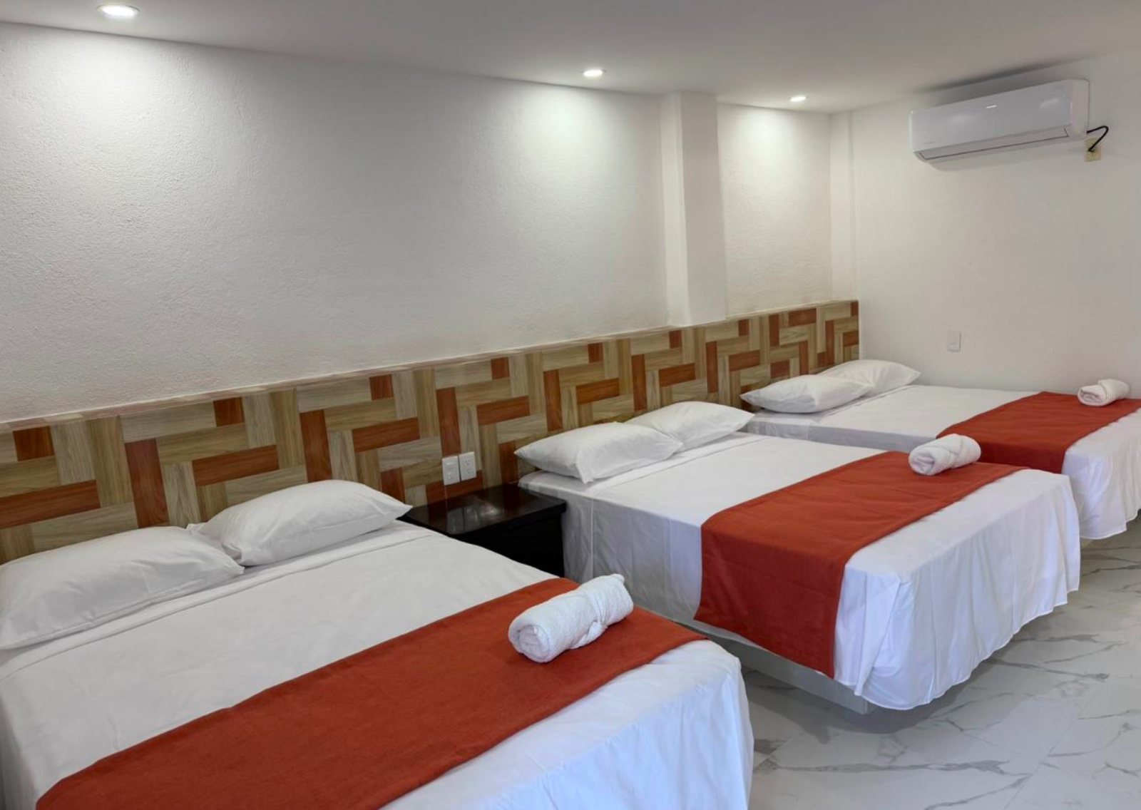 Hotel Margot — foto 1
