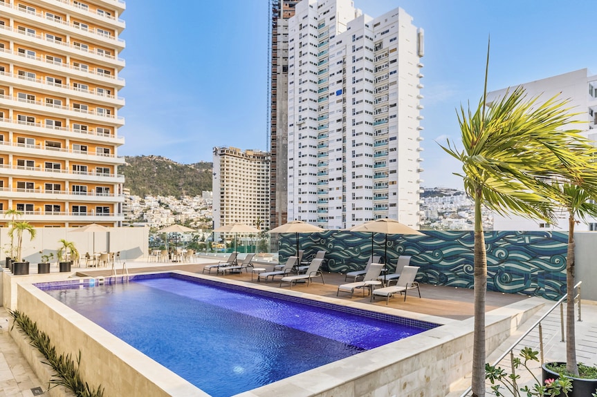 Hotel One Acapulco Costera