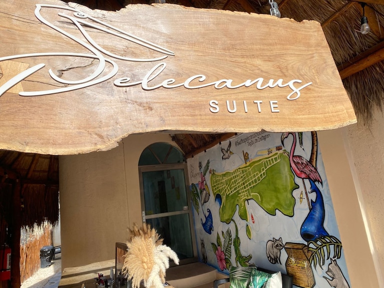 Hotel Pelecanus Suites