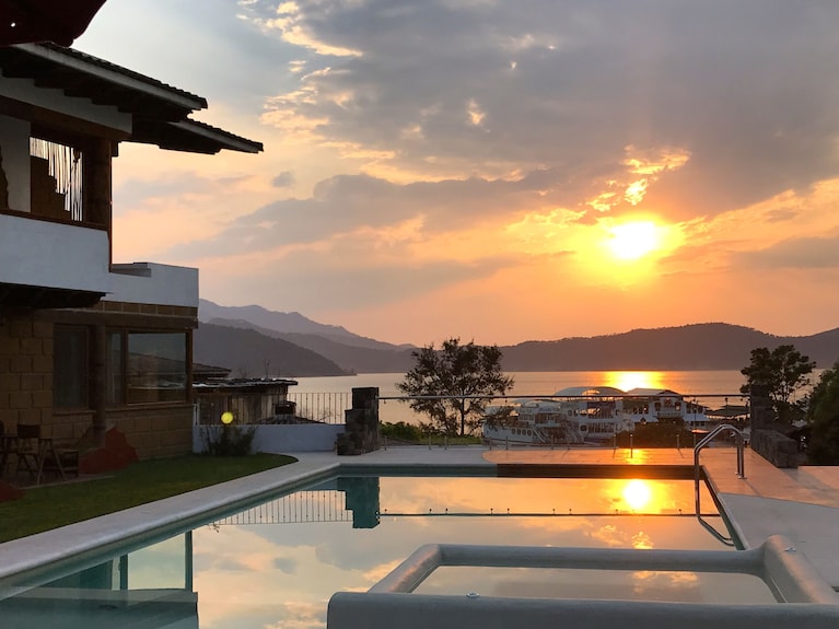 Hotel Puesta del Sol