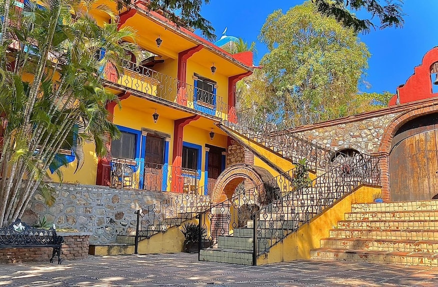 Hotel Rancho Escondido