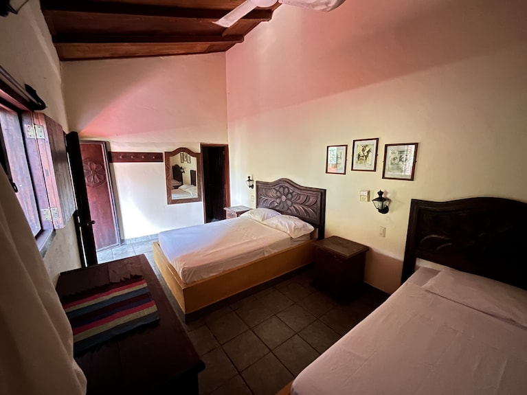 Hotel Rancho Escondido