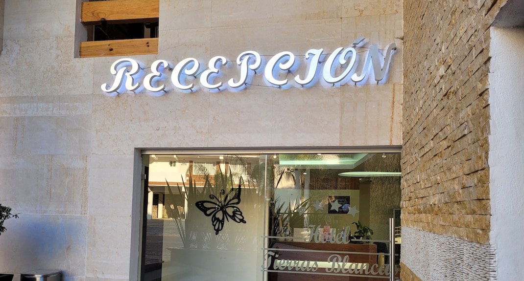Hotel Tierras Blancas
