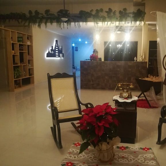 Hotel Virreyes