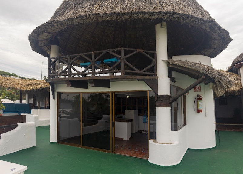 Hotel y Bungalows Acuario