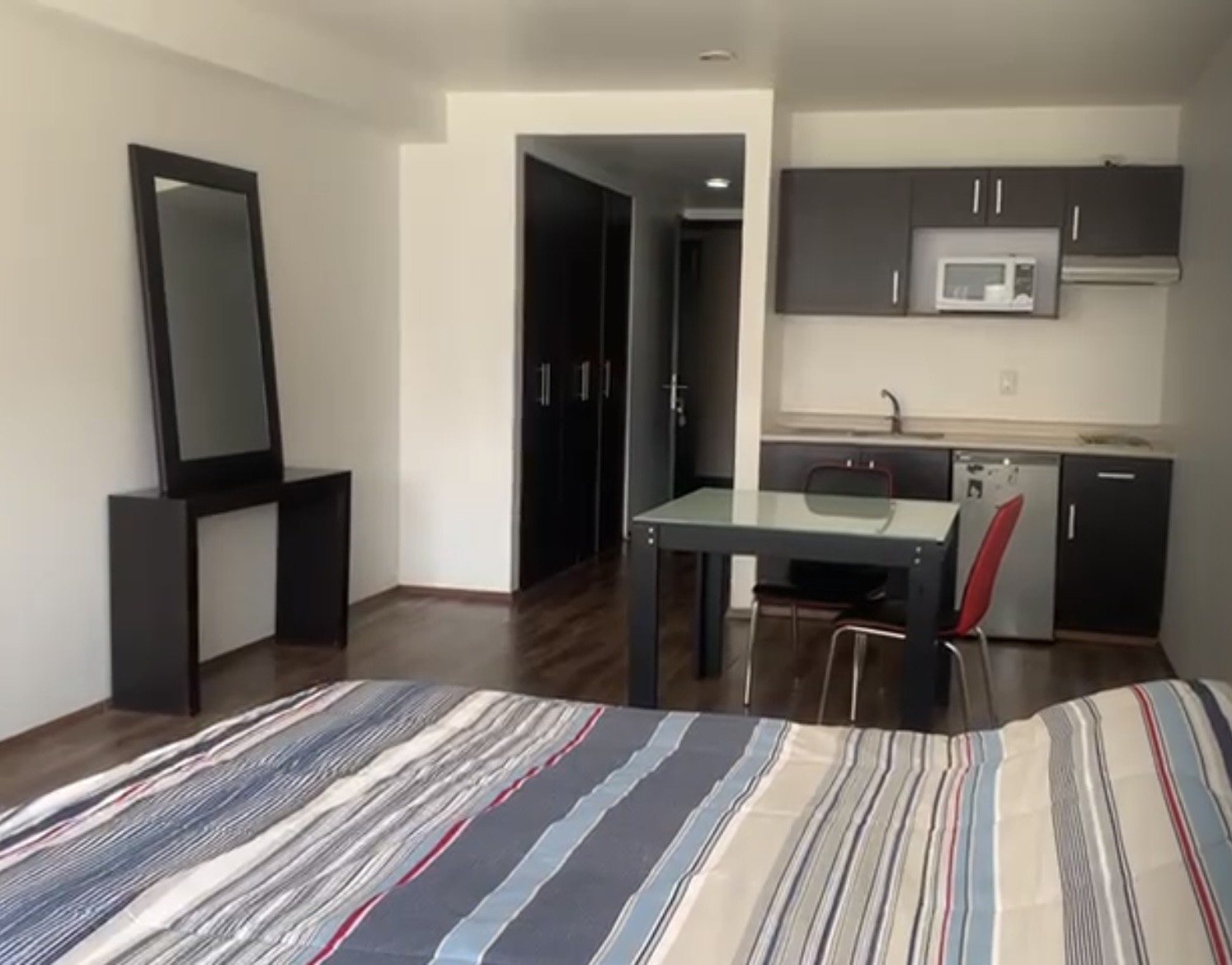 Hoteles Guru Interlomas — foto 1
