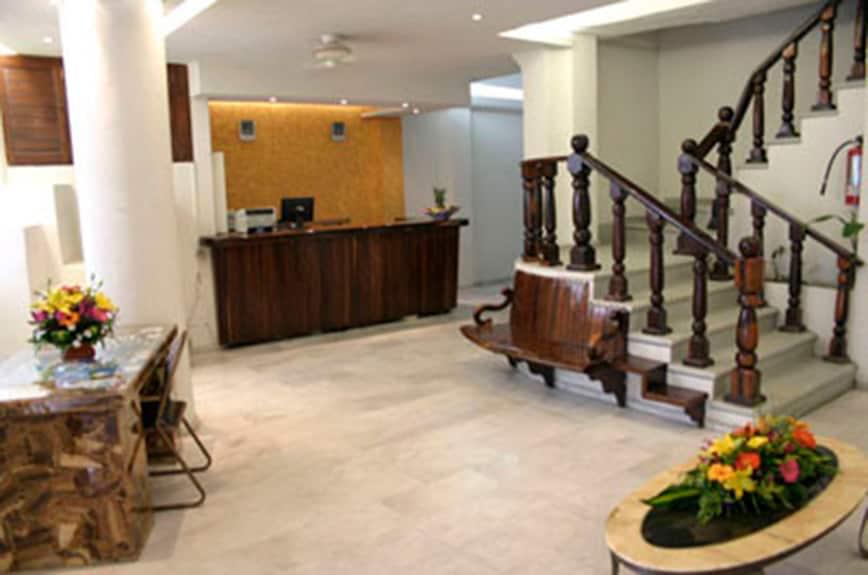 Hotel Suites Jazmín