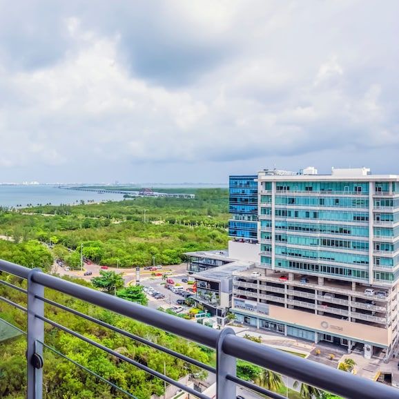 Krystal Urban Cancun & Beach Club