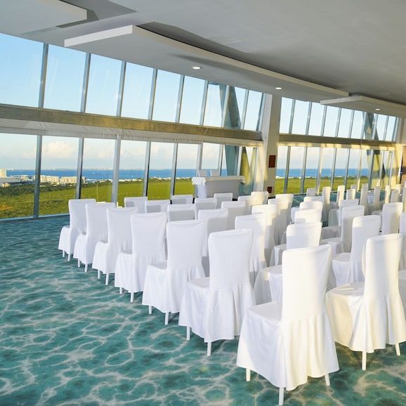 Krystal Urban Cancun & Beach Club