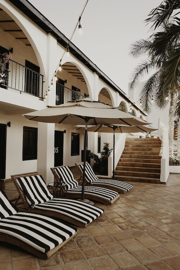 La Marina Inn