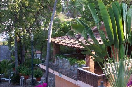 La Marina Hotel Suites & Spa