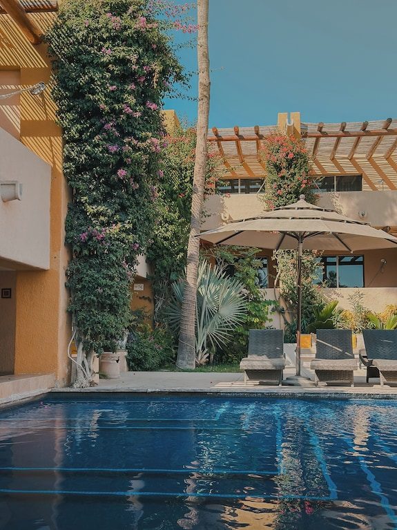 Los Patios Hotel